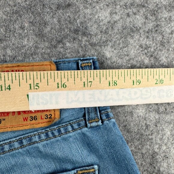 Levis Jeans Mens 36 x 32 Relaxed Straight 559 Distressed 100% Cotton Denim - Picture 12 of 14